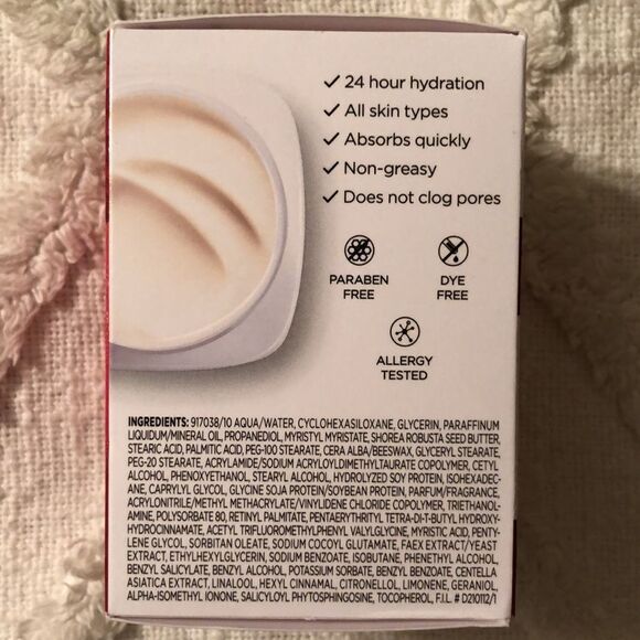 L’OREAL Revitalift Anti-Wrinkle + Firming Moisturizer - Picture 5 of 9